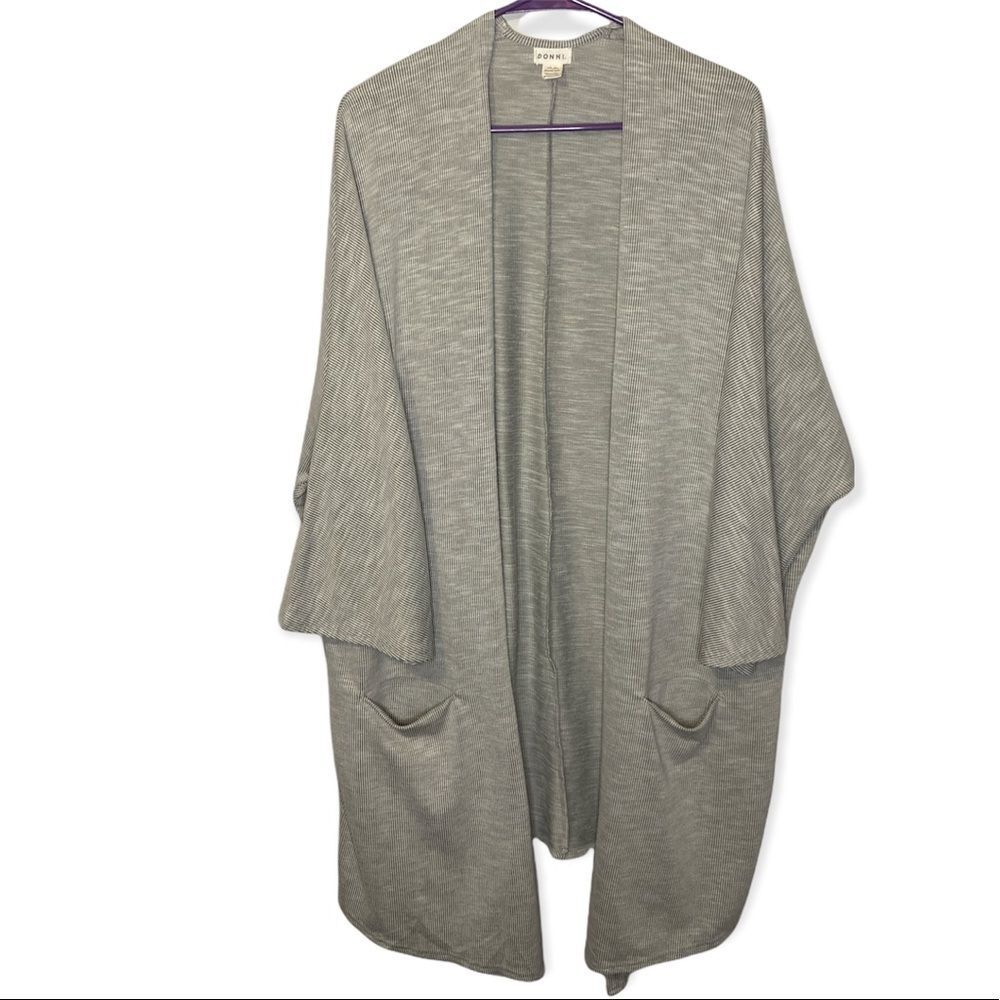 Donni Cover up grey sweater with pockets Womens OS